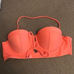 ☀️NWT Cape Judy Halter push up bikini top